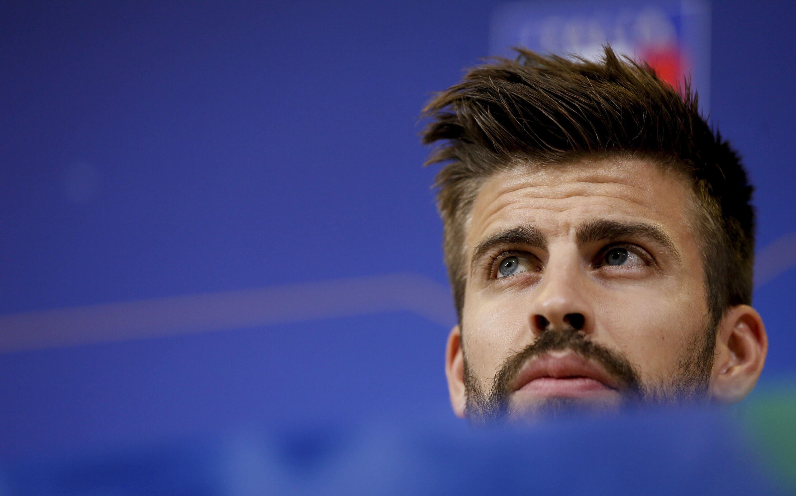 Piqué aseguró que no tiene planes de boda con su pareja colombiana. (EFE / Juanjo Martín)