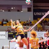 Airosas las Criollas y las Valencianas en el voleibol femenino