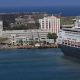 Crucero desembarcará en Puerto Rico pese a que se han detectado positivos a COVID-19