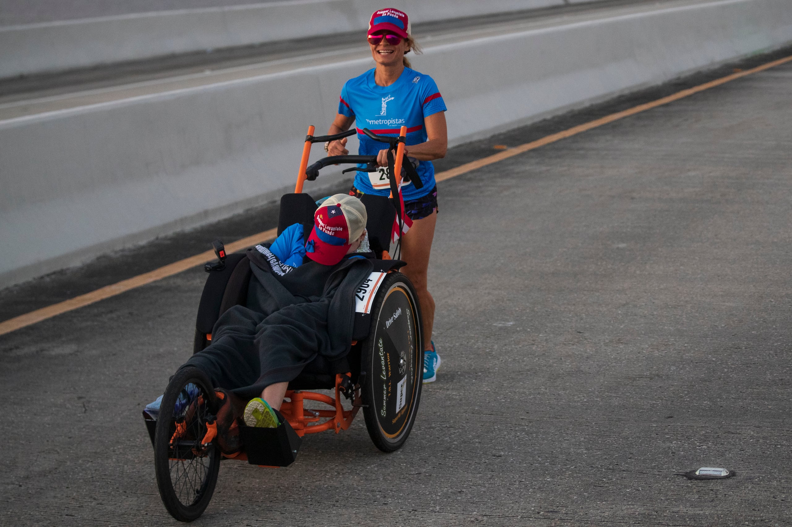 La joven Summer Márquez y su madre Liz López recorrieron la ruta en 50:51 minutos.