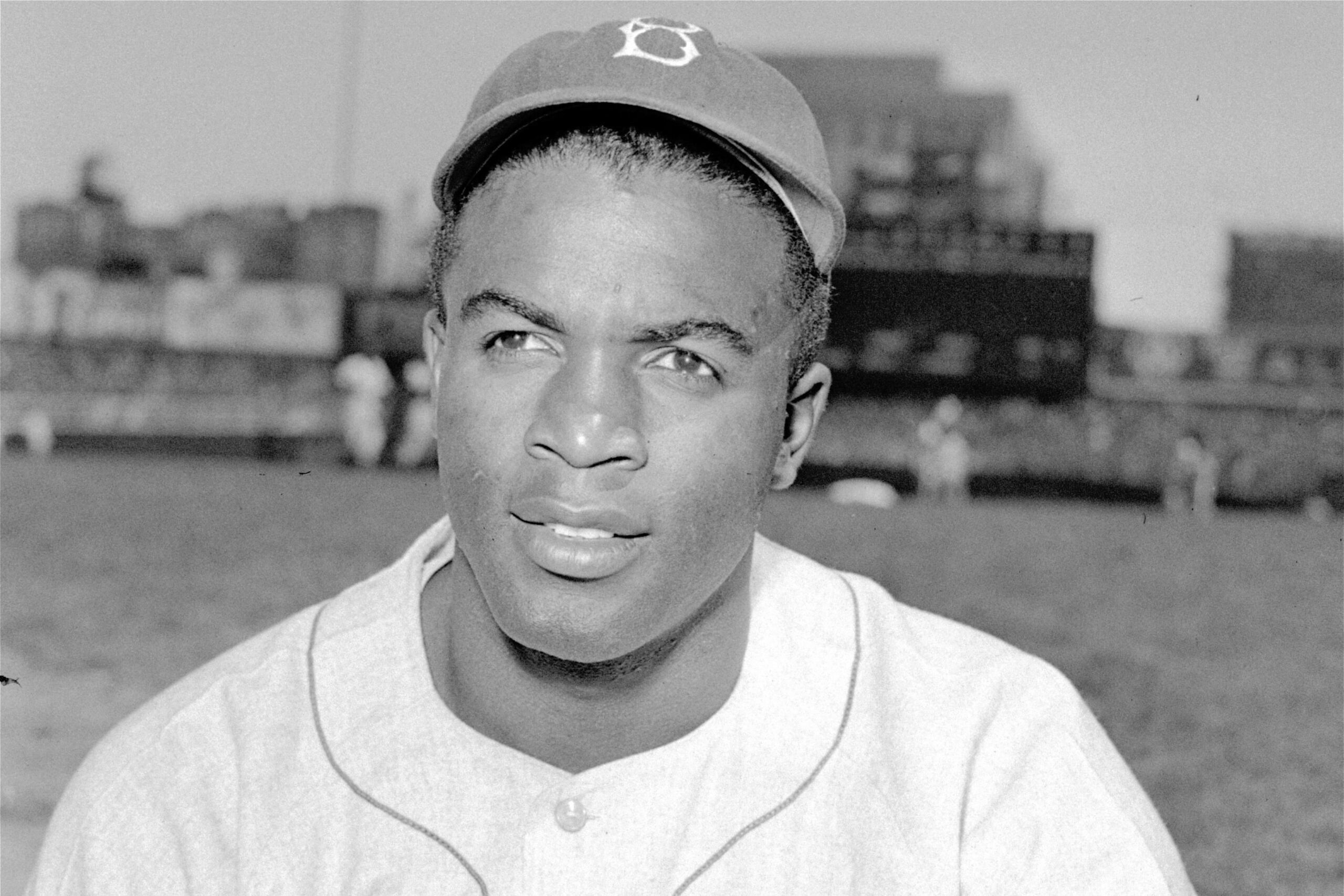 Ya lo dijo el propio Jackie Robinson: " La vida no es un deporte para espectadores. Si te vas a pasar toda la vida en las gradas sólo observando lo que está pasando, en mi opinión, estás desperdiciando tu vida”.