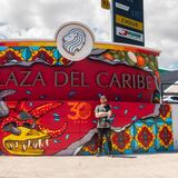 Plaza Del Caribe devela mural conmemorativo a sus 30 años