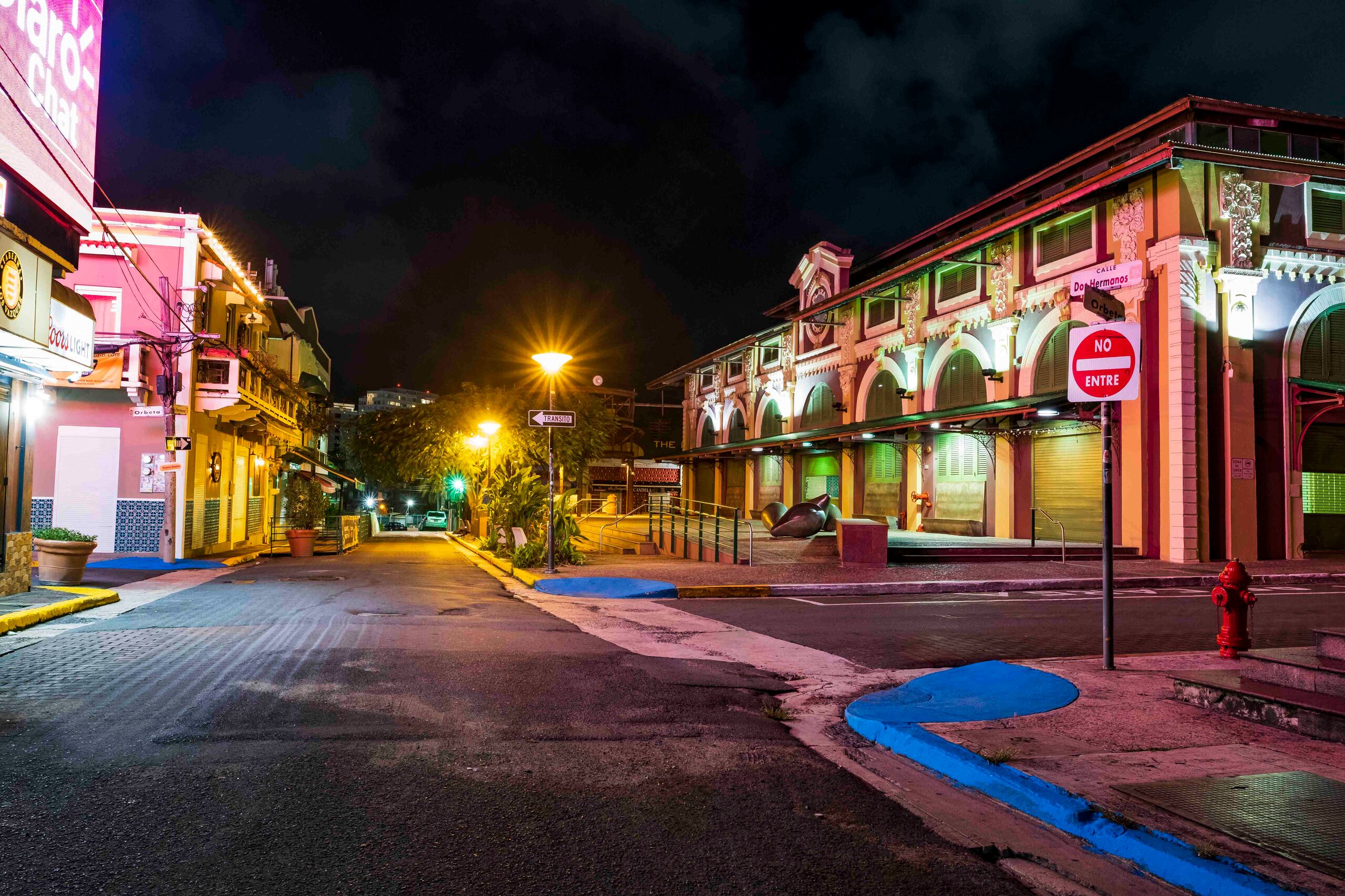 Mirada a la Placita de Santurce.