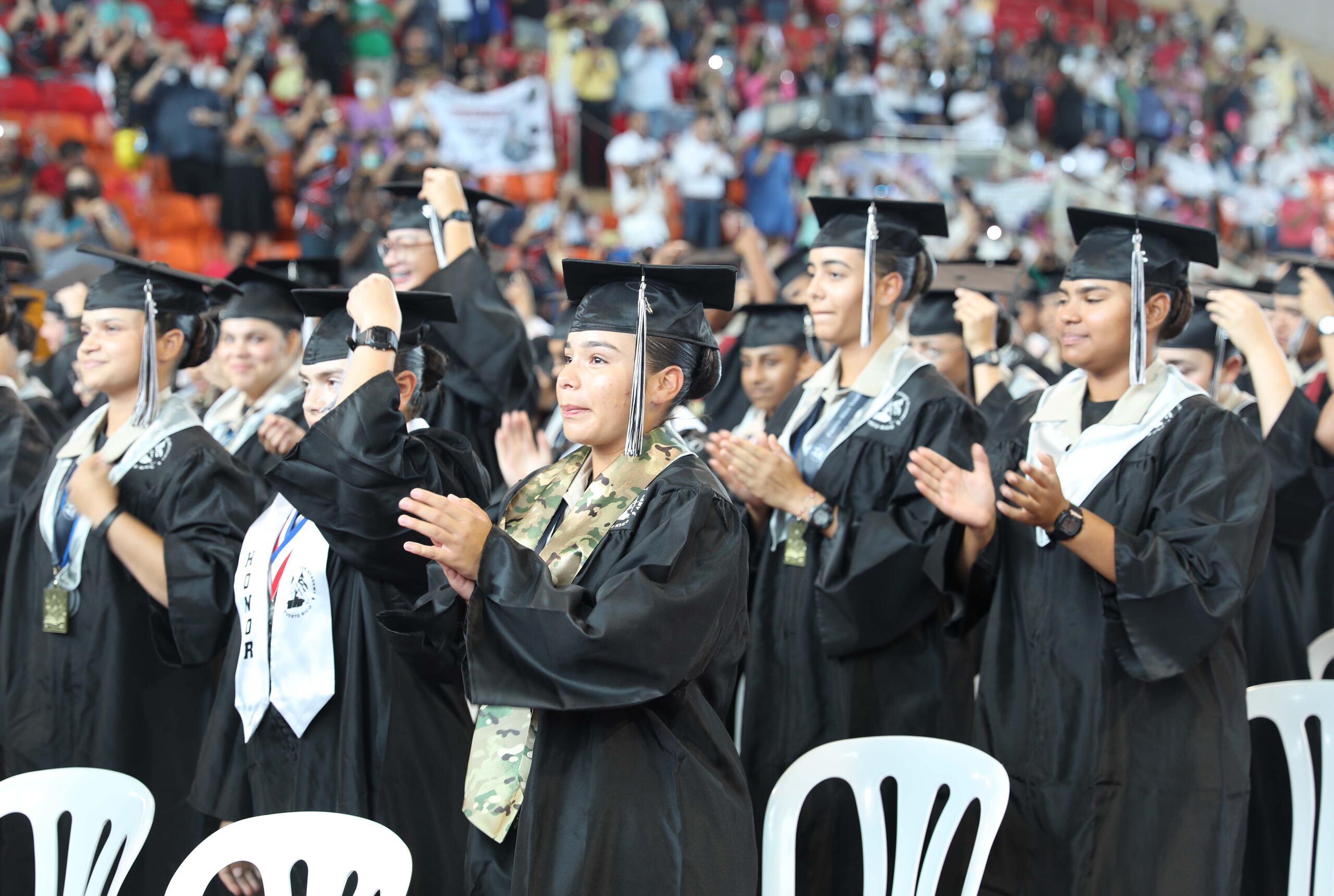 El programa ChalleNGe, según la Guardia Nacional, busca redefinir la vida y experiencias educativas de los jóvenes desertores escolares entre las edades de 16 a 18 años, a través de un sistema que integra la excelencia académica, disciplina militar y talleres integrales que aportan en la formación de un ciudadano educado y responsable.