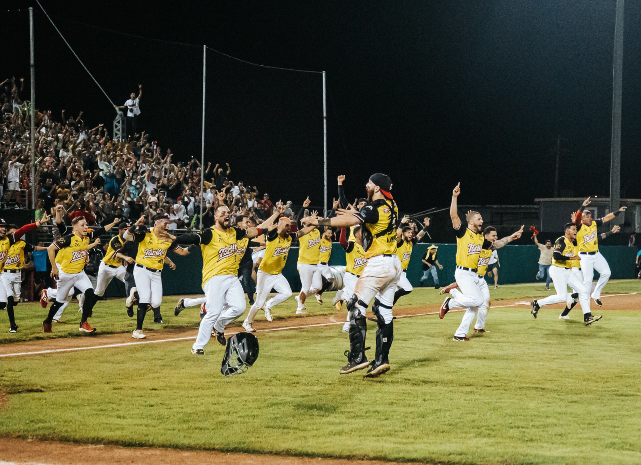 Los Toritos ganaron cuatro de los últimos seis juegos de la Serie Final para ganar el campeonato.