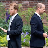 Príncipe Harry revela que William lo agredió tras trifulca sobre su esposa Meghan