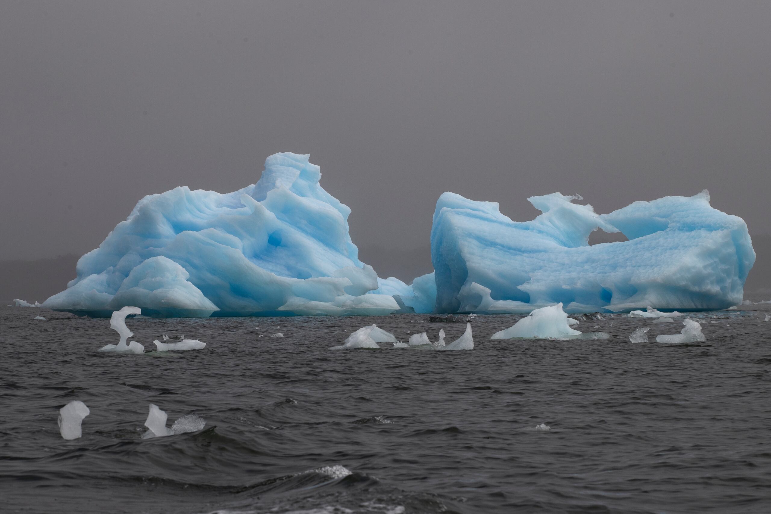 El derretimiento de amplias áreas de los polos es una de las consecuencias del aumento en las temperaturas del planeta.