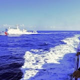 Se hunde barco turístico con 26 personas a bordo en Japón