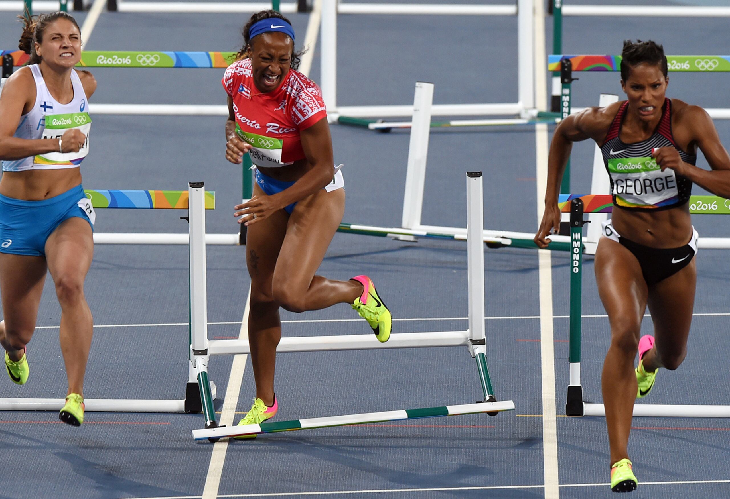 Jasmine Camacho-Quinn estaba en dominio de su heat semifinal en Río 2016 cuando tropezó con la antepenúltima valla perdiendo el ritmo y eventualmente la prueba.