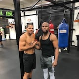 Mayweather Promotions firma al púgil boricua Jean Carlos Torres