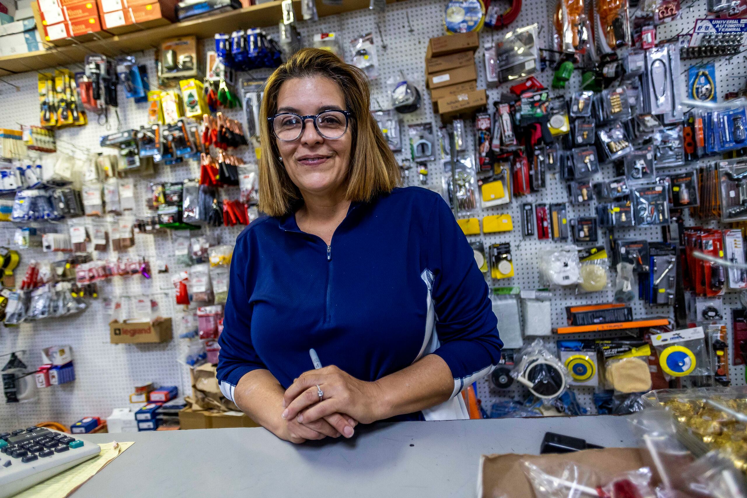 Lisandra Martínez Pacheco, actual propietaria de la Ferretería Martínez.