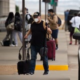 Estados Unidos extiende uso obligatorio de mascarillas en el transporte 