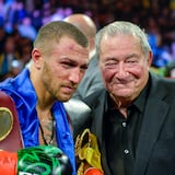 El combate unificatorio de Vasiliy Lomachenko contra Teófimo López no será por ‘pay per view’ 