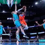 Con 40 puntos de Gilgeous-Alexander, Thunder derrota a Suns