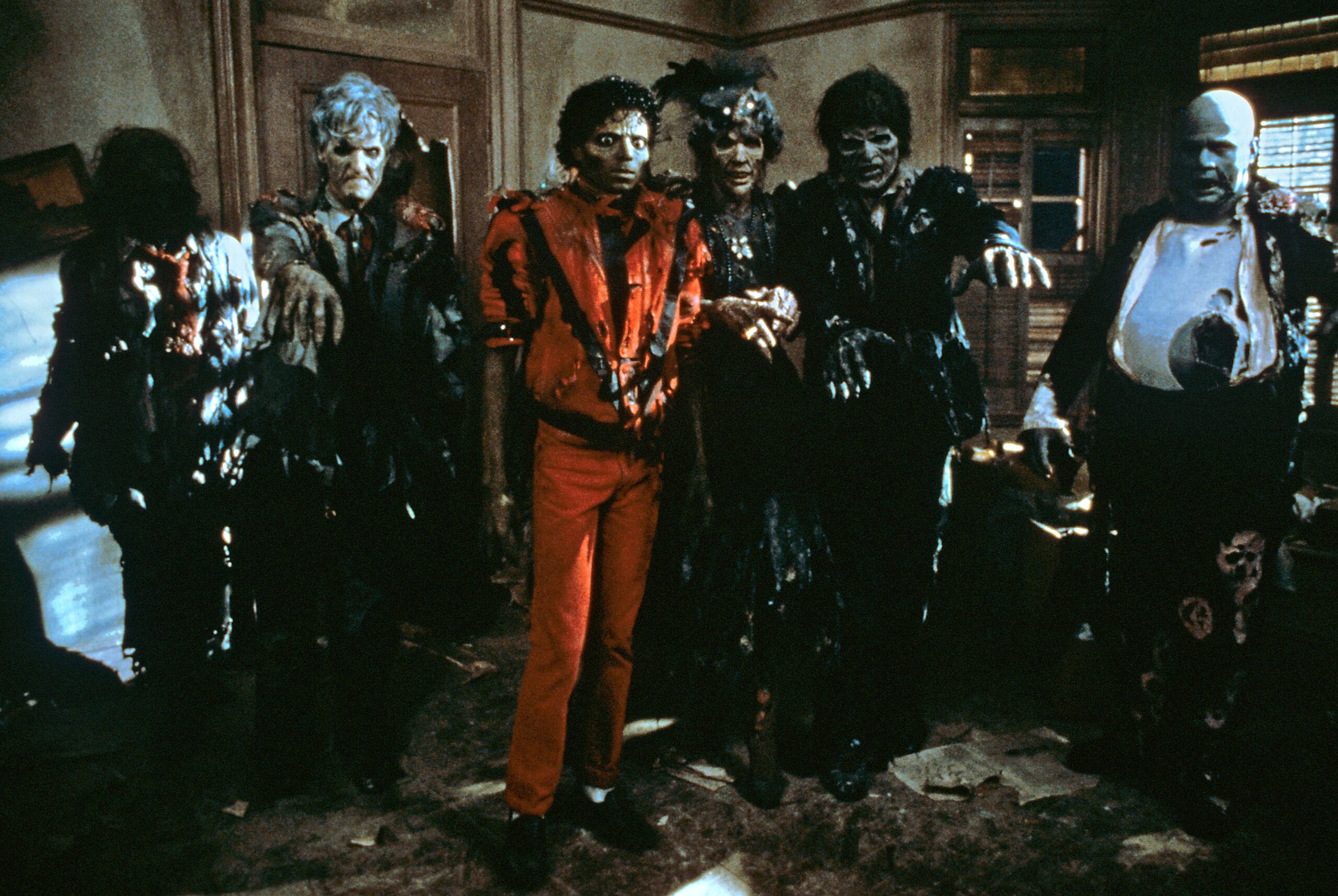 El clip "Thriller", del cantante Michael Jackson, se estrenó el día 1 de diciembre de 1982.