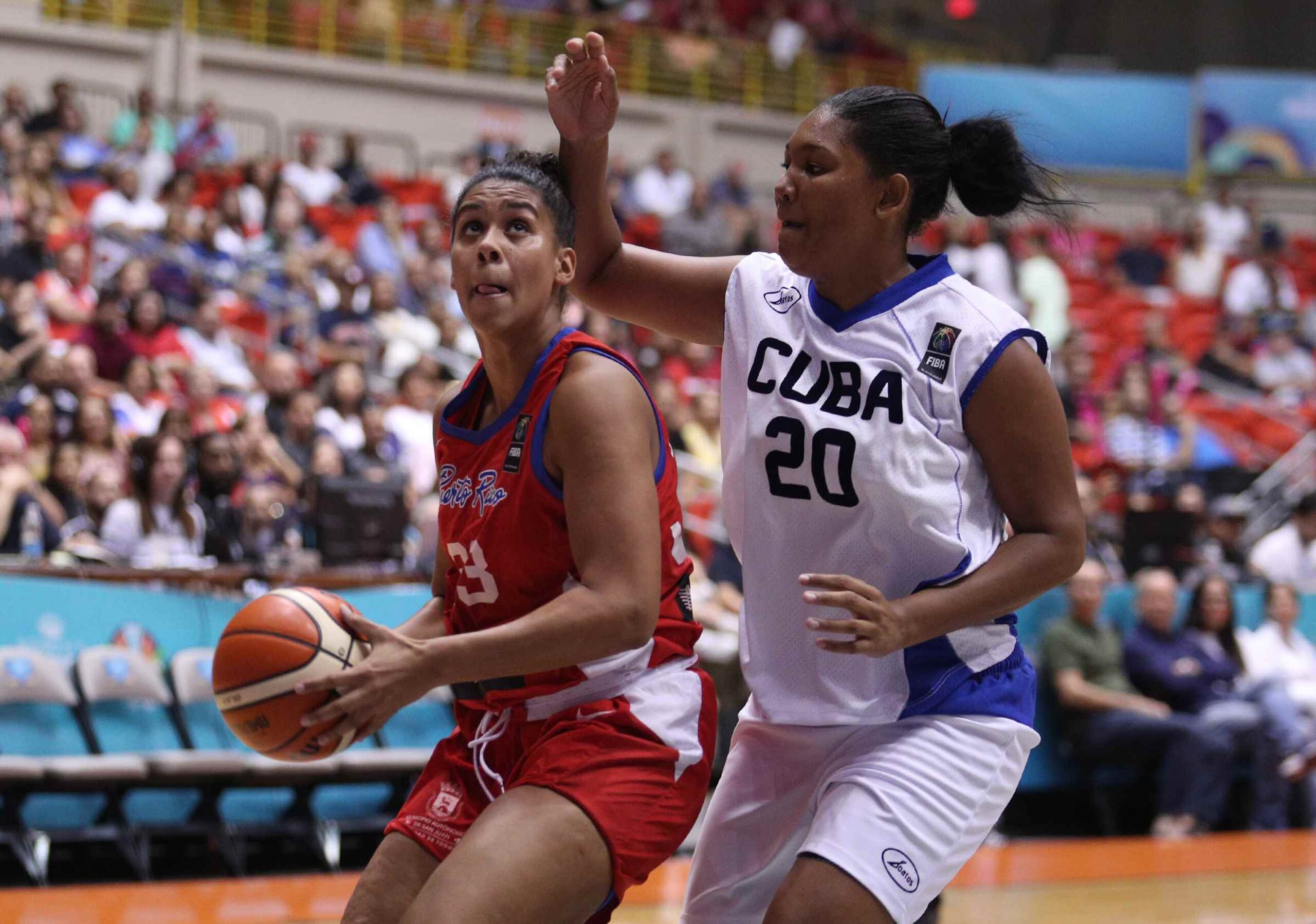 India Pagán (izquierda) finalizará el próximo año su elegibilidad en el baloncesto de la NCAA y podría reforzar la línea frontal del seleccionado rumbo a los Juegos Olímpicos. (archivo / gfr media)