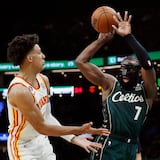 Los Celtics abren la serie contra los Hawks en una nota positiva