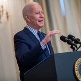 Agencia investiga si Biden violó la ley al suspender la construcción del muro