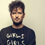 Tommy Torres relanza su álbum “Estar de moda no está de moda”