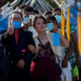 Unas 400 parejas dan el “sí” en boda masiva en Nicaragua 