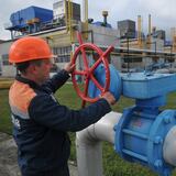 Polonia y Bulgaria tildan como chantaje corte de gas ruso