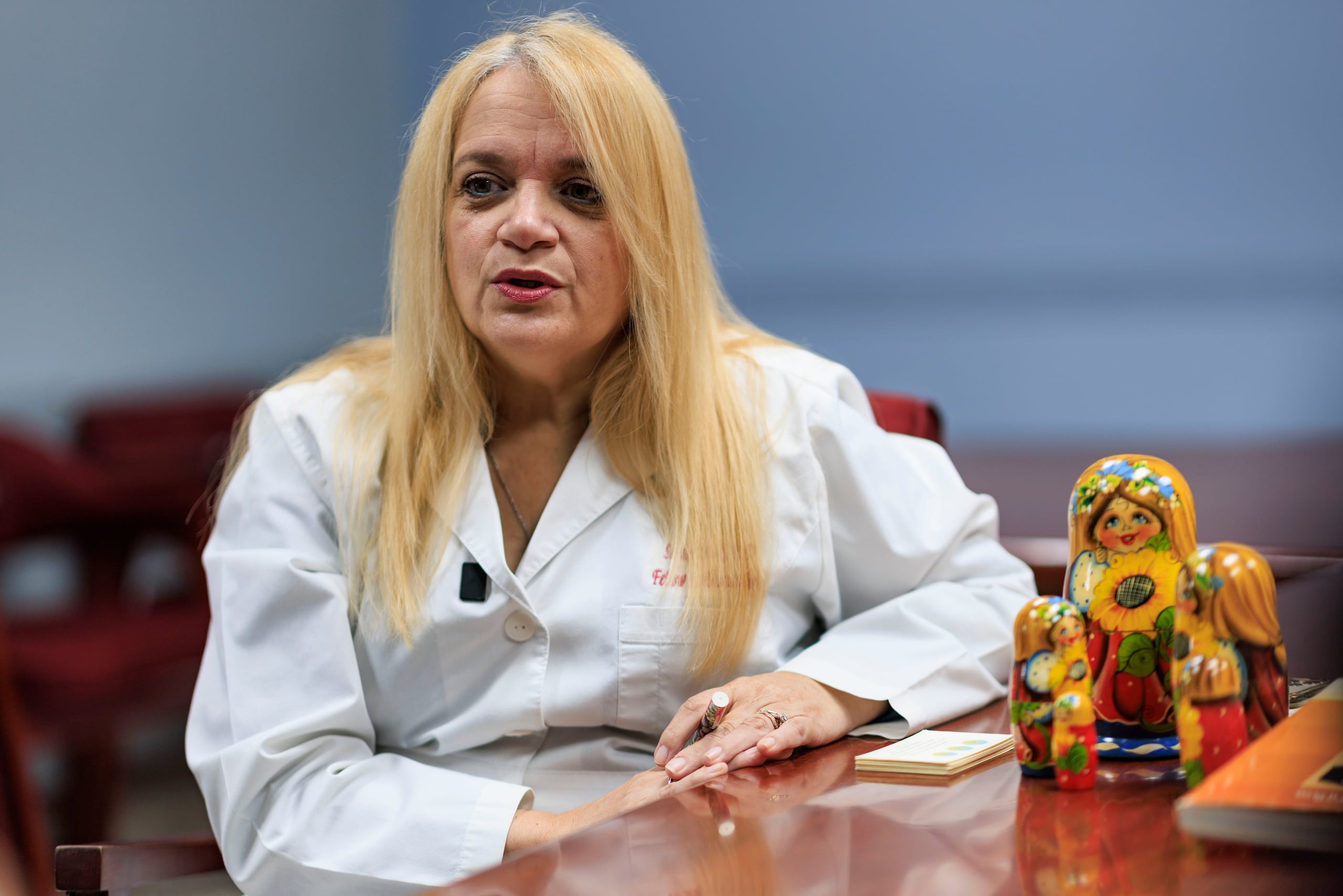 Según la doctora Shirley Silva, la tanatología no se limita a situaciones de muerte, sino que se extiende a “todo tipo de pérdida significativa”.