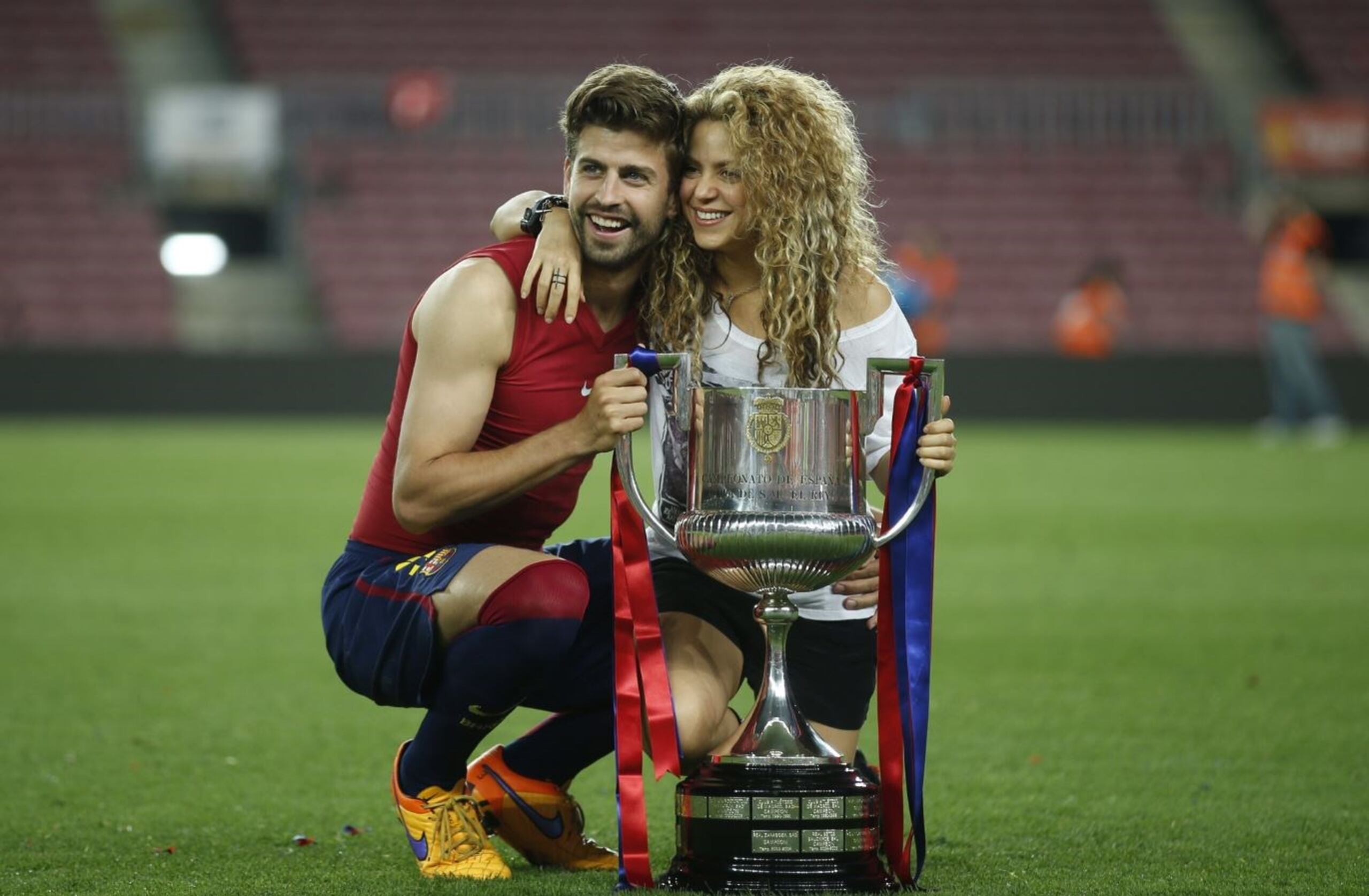 En el video, se puede escuchar a Shakira cantando y sus risas por las payasadas de Gerard. (EFE)