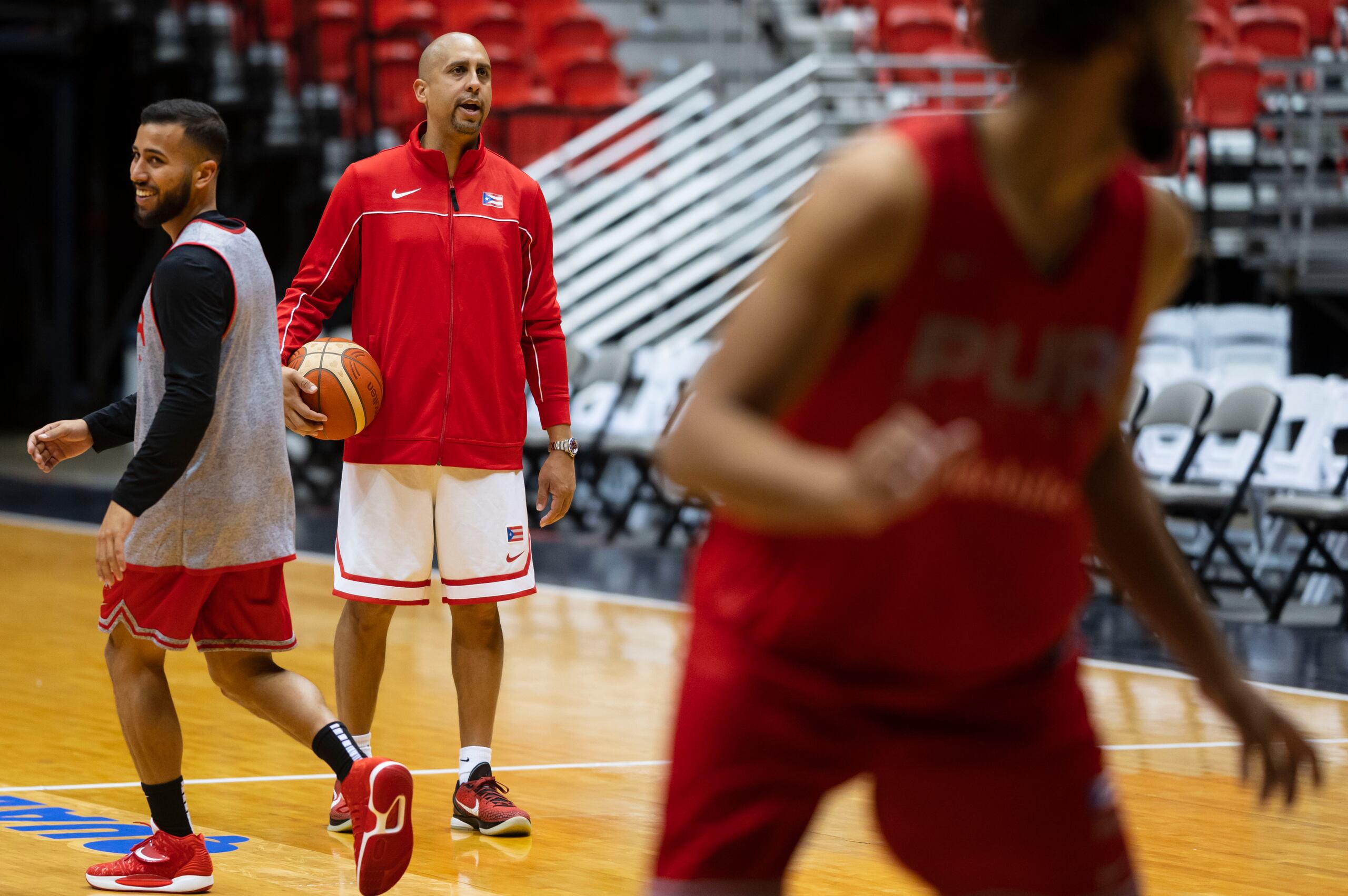 El dirigente del seleccionado, Nelson Colón, ha encontrado una virtud en la juventud del seleccionado: la frescura en las piernas, energías y hambre de los canasteros por probarse en el escenario.