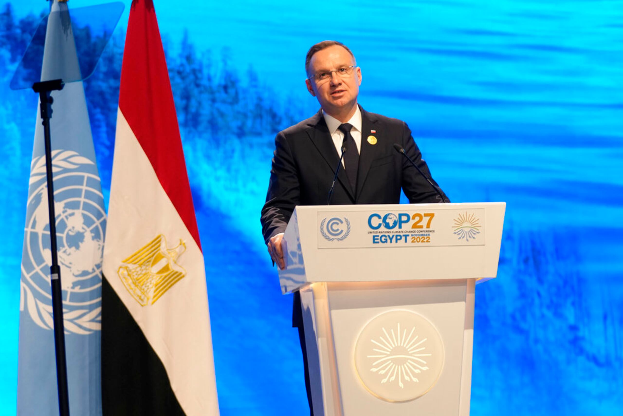 Andrzej Duda, presidente de Polonia, habla en la Cumbre Climática COP27 de la ONU, el 8 de noviembre de 2022, en Sharm el-Sheikh, Egipto.