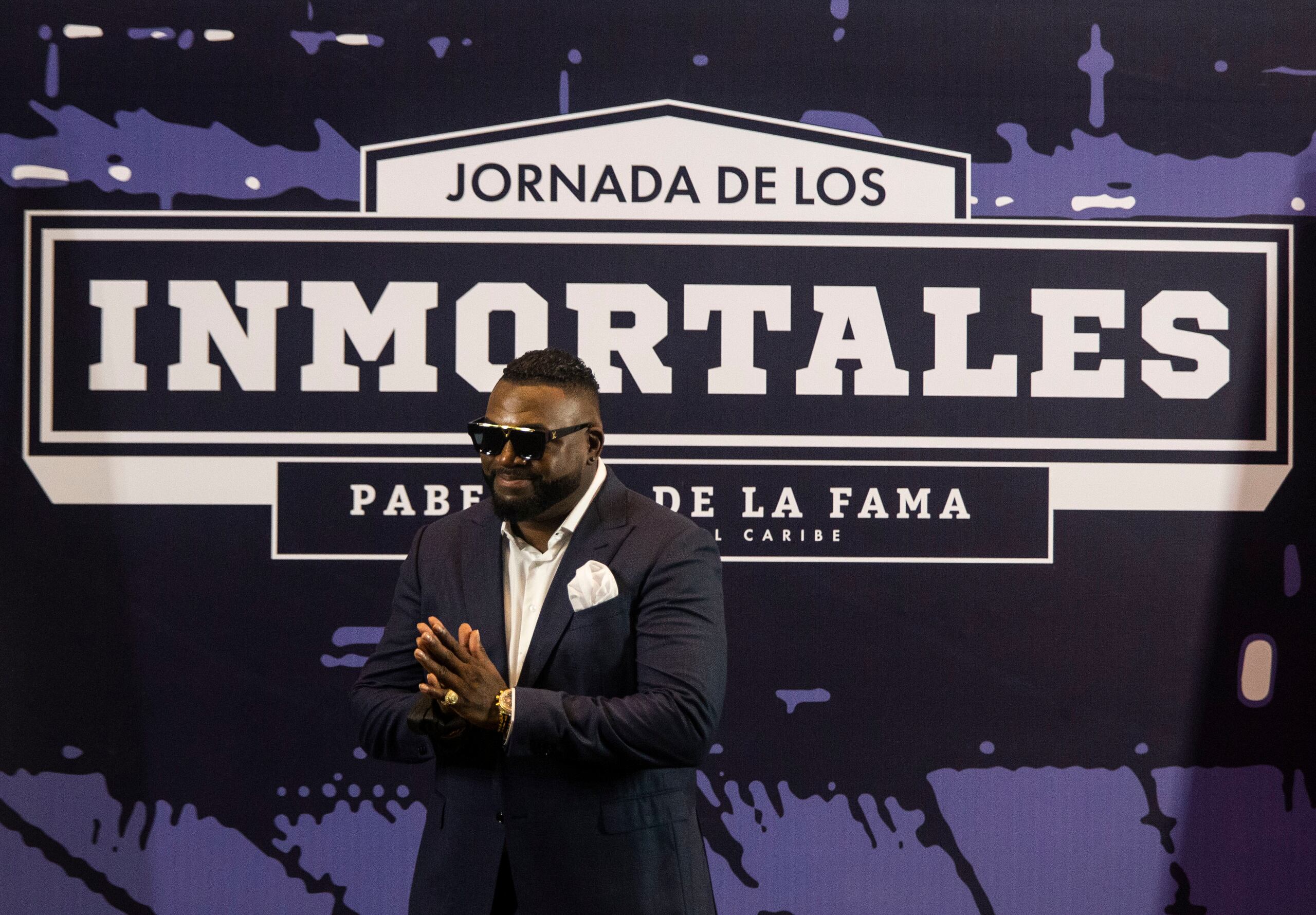 David Ortiz compitió en cinco Series del Caribe, dos de ellas en Puerto Rico. Nunca pudo jugar con su equipo oficial en la República Dominicana, los Leones del Escogido.