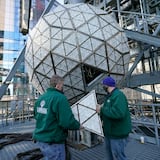 Bola de cristal de Times Square bajará para despedir el 2020