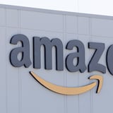 Amazon empieza a comunicar miles de despidos