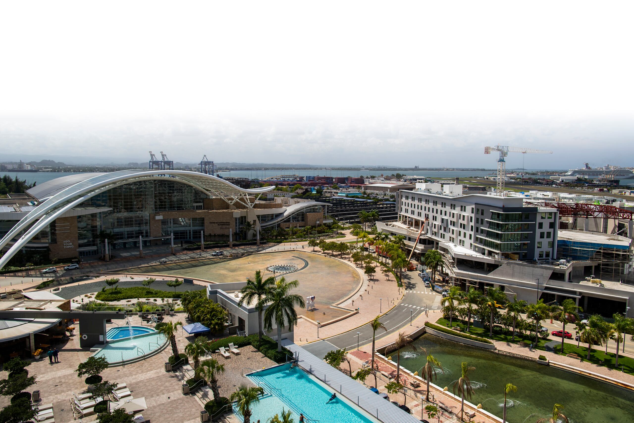 San Juan, Puerto Rico, Octubre 1ro, 2019 - MCD - Una vista del Centro de Convenciones y la construcción del District Live - obra de $117 millones en el Distrito de Convenciones de San Juan. 
FOTO POR:  tonito.zayas@gfrmedia.com
Ramon " Tonito " Zayas / GFR Media