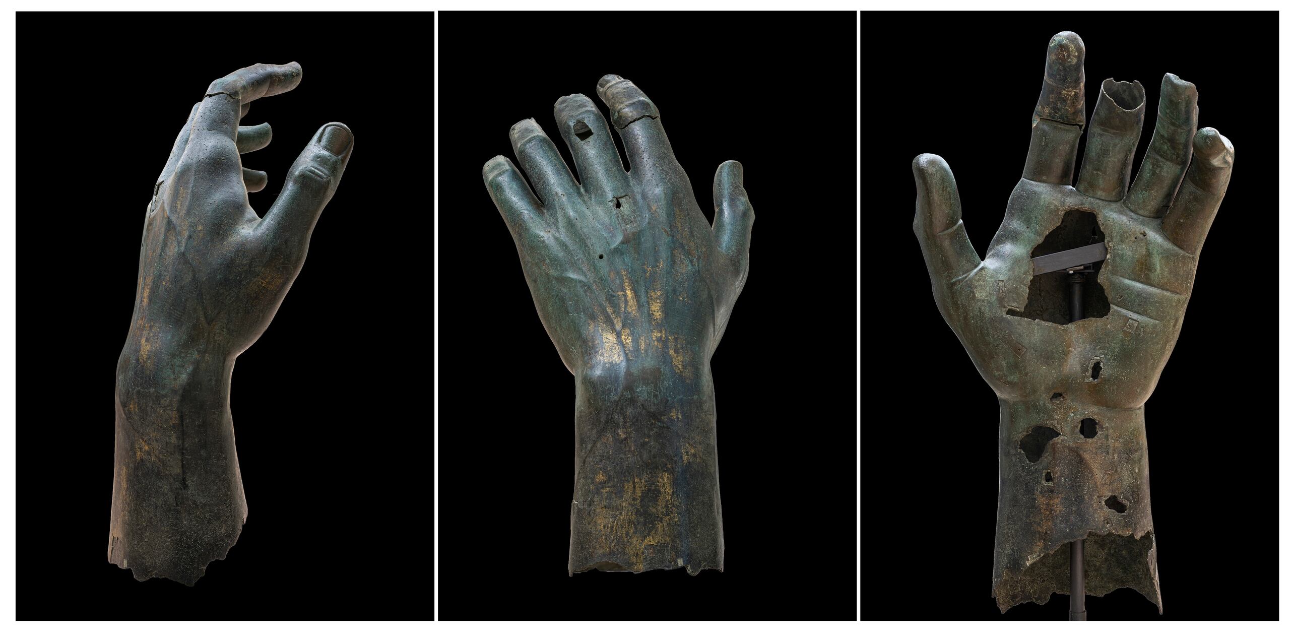 Combo de fotografías que muestran la colosal mano en bronce del emperador romano Constantino luce desde hoy reconstruida en los Museos Capitolinos de Roma después de añadir la falange que le faltaba y que hasta ahora era custodiada en el Louvre parisino.