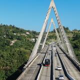 Detienen pagos a la compañía constructora del puente atirantado de Naranjito