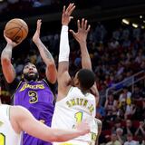 Lakers aplastan a los Rockets