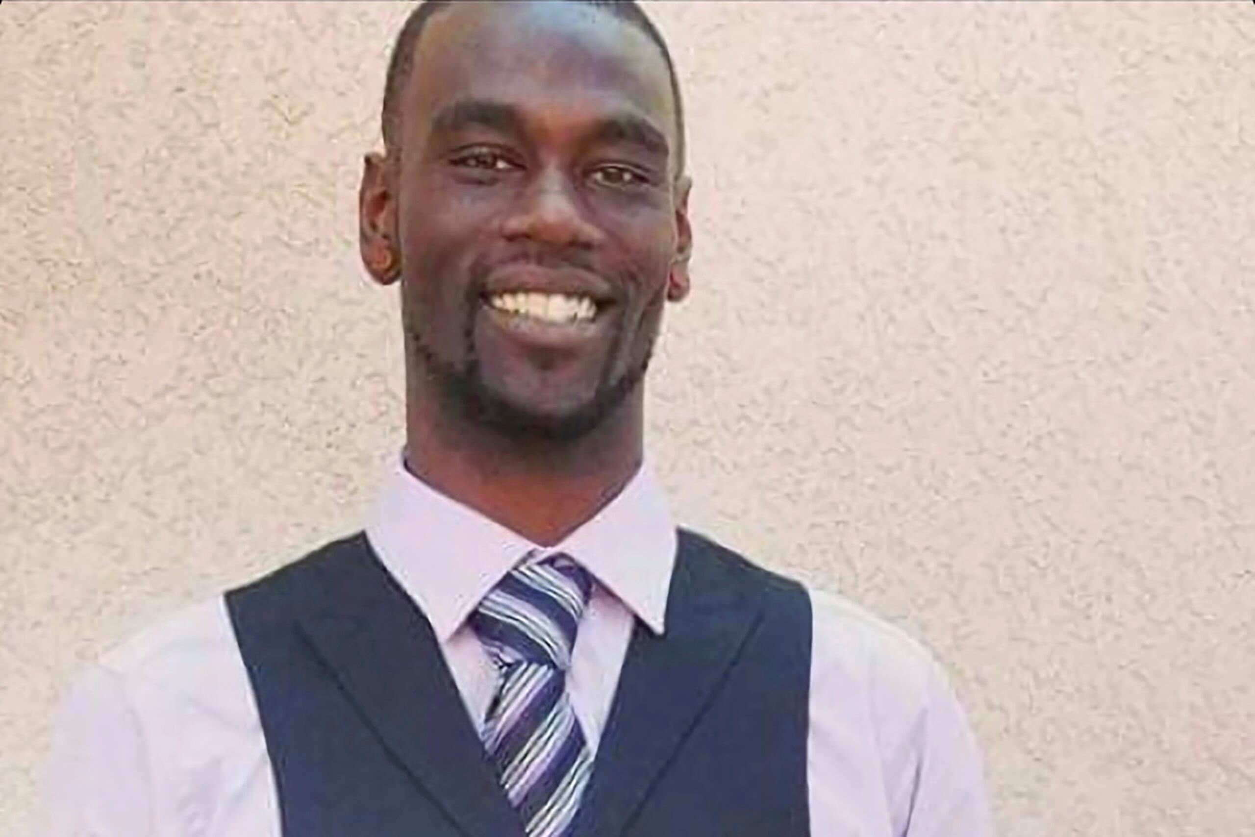 El asesinato de Tyre Nichols ha dado lugar a días de debate público sobre cómo las fuerzas policiales pueden tratar a los ciudadanos afroestadounidenses con violencia excesiva, independientemente de la raza de los agentes y de las personas vigiladas.