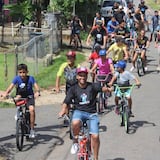 A pedalear en Isabela para concienciar sobre el suicidio