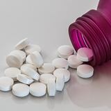Alertan daños graves y muerte por uso prolongado de codeína con ibuprofeno