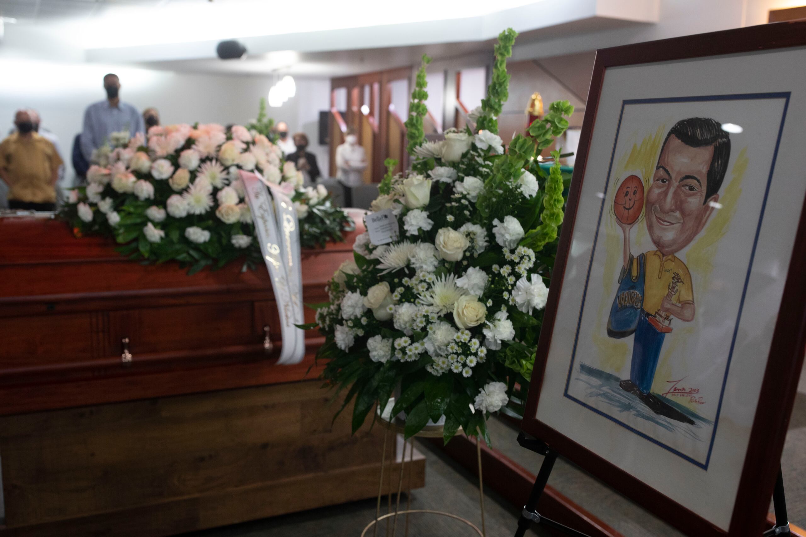 Los restos de Pedro “Cuco” Ortiz estuvieron en la Funeraria Ehret y luego pasará por el proceso de cremación. 

Foto Xavier Araujo | xavier.araujo@gfrmedia.com