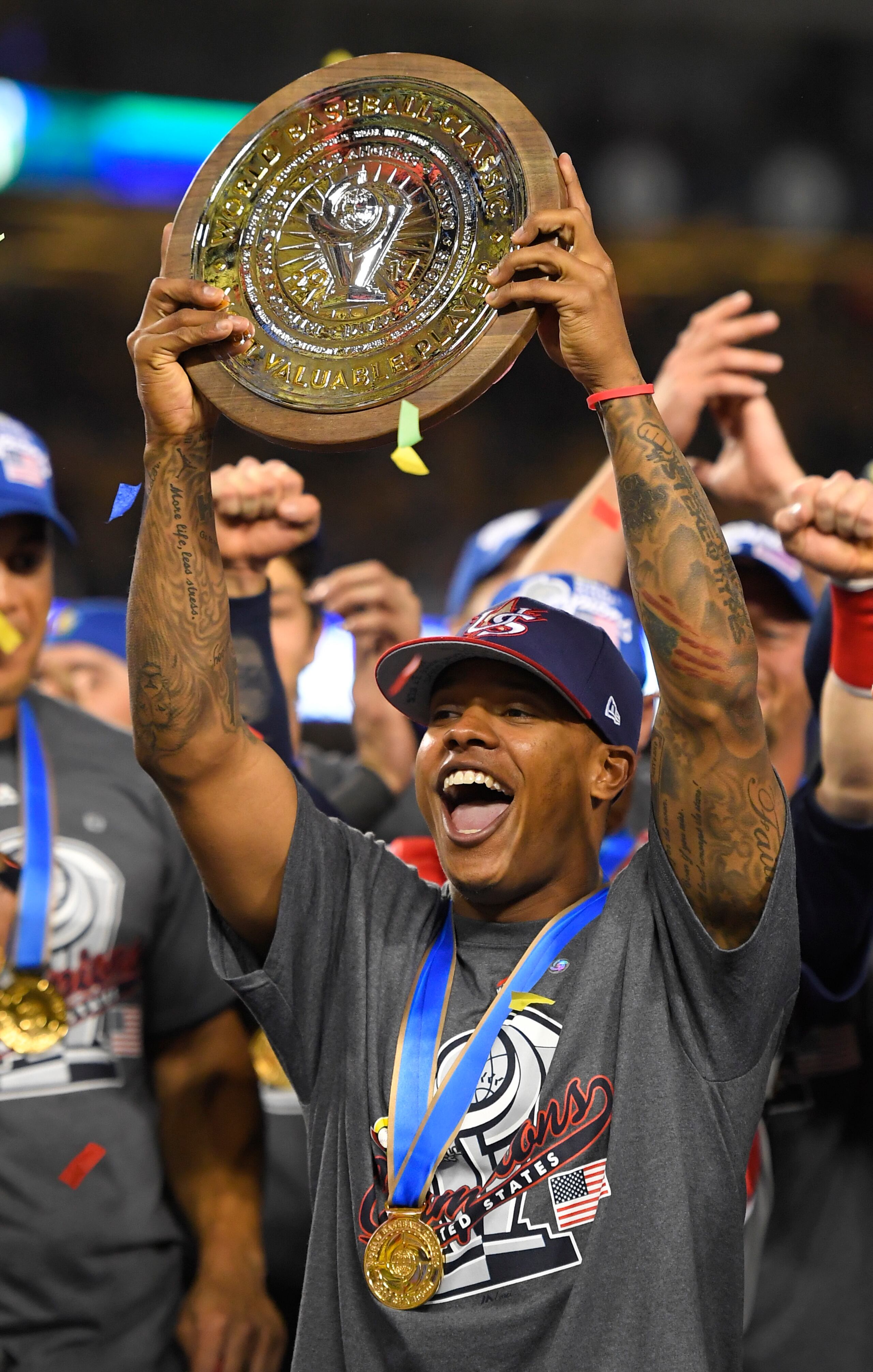 Marcus Stroman celebra luego de que Estados Unidos venciera a Puerto Rico en el juego final del Clásico Mundial del 2017.