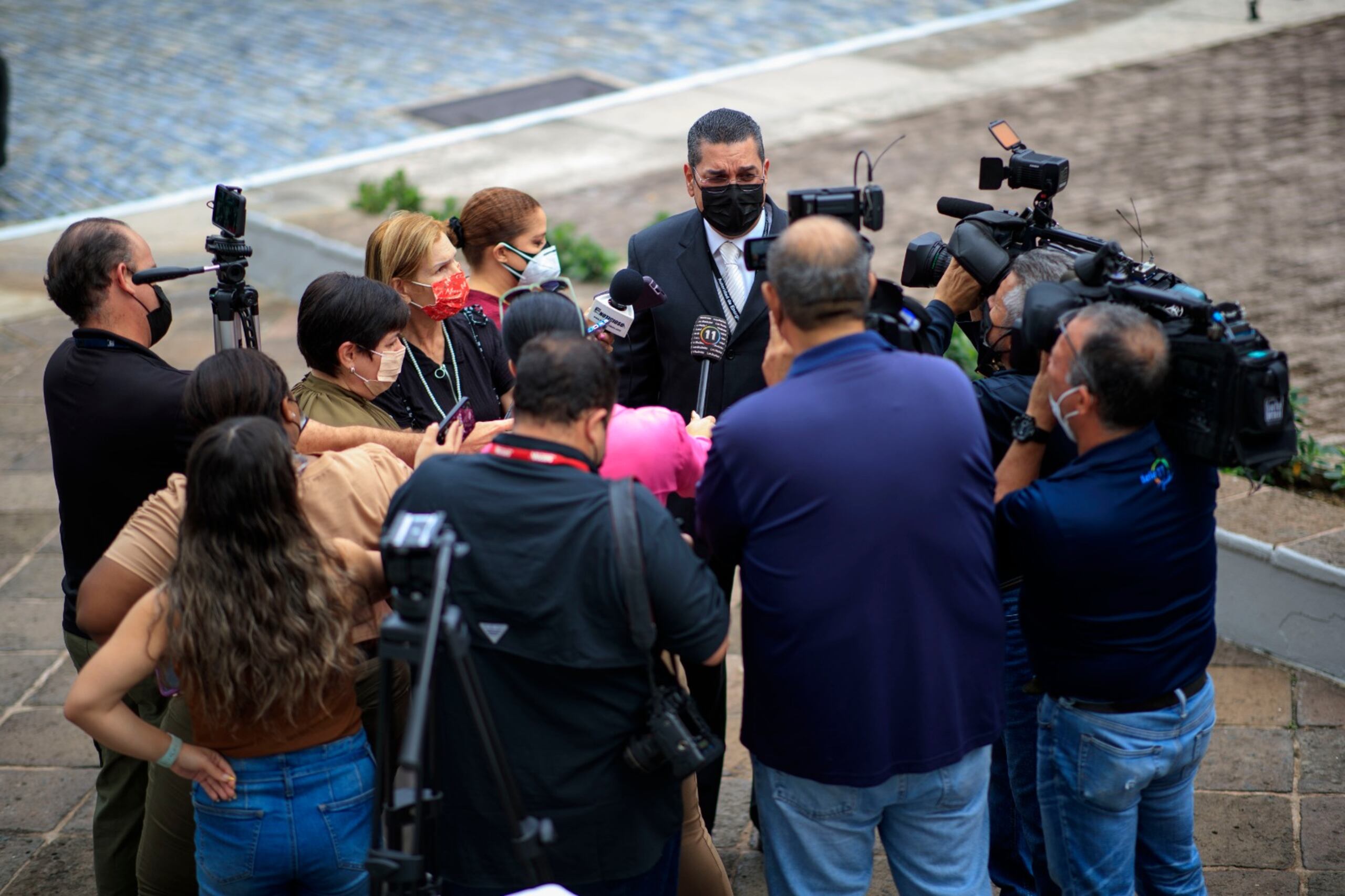 El director de la AEE, Josúe Colón, justificó el aumento en el costo de la luz a su llegada a La Fortaleza.