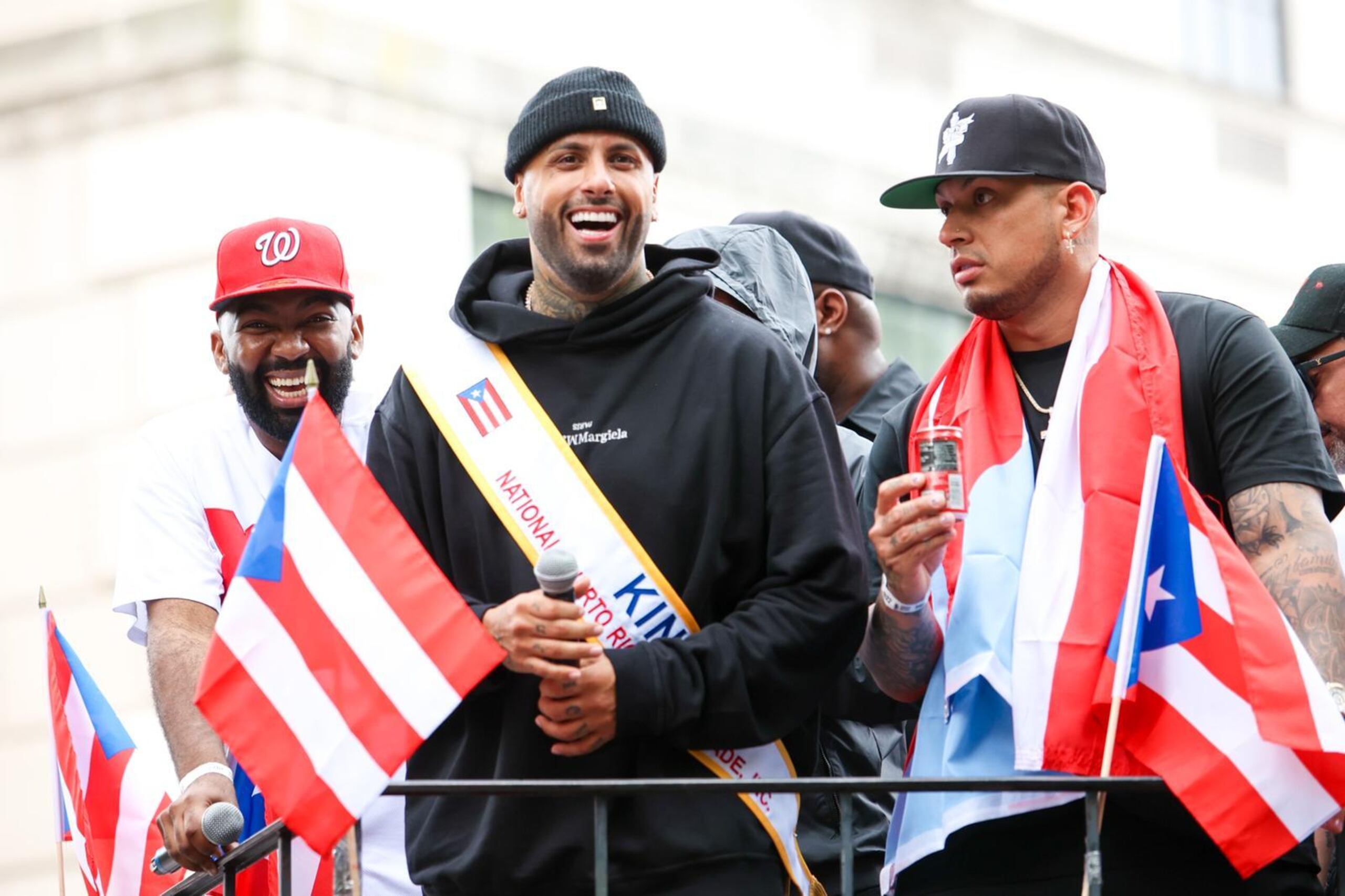 El cantante urbano Nicky Jam fue exaltado como el Rey del Desfile Puertorriqueño en Nueva York, que celebró su edición número 65.