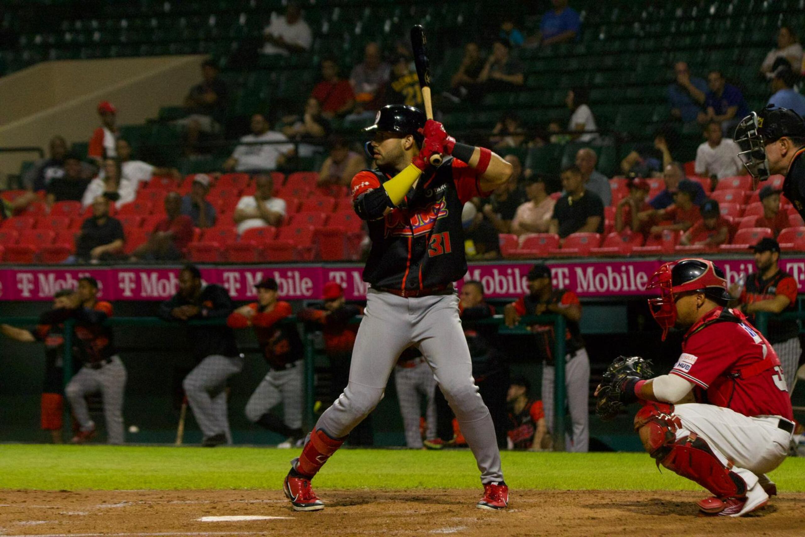 Leones de Ponce necesitan ganar esta noche para mantener vivas la posibilidad de entrar a la postemporada.