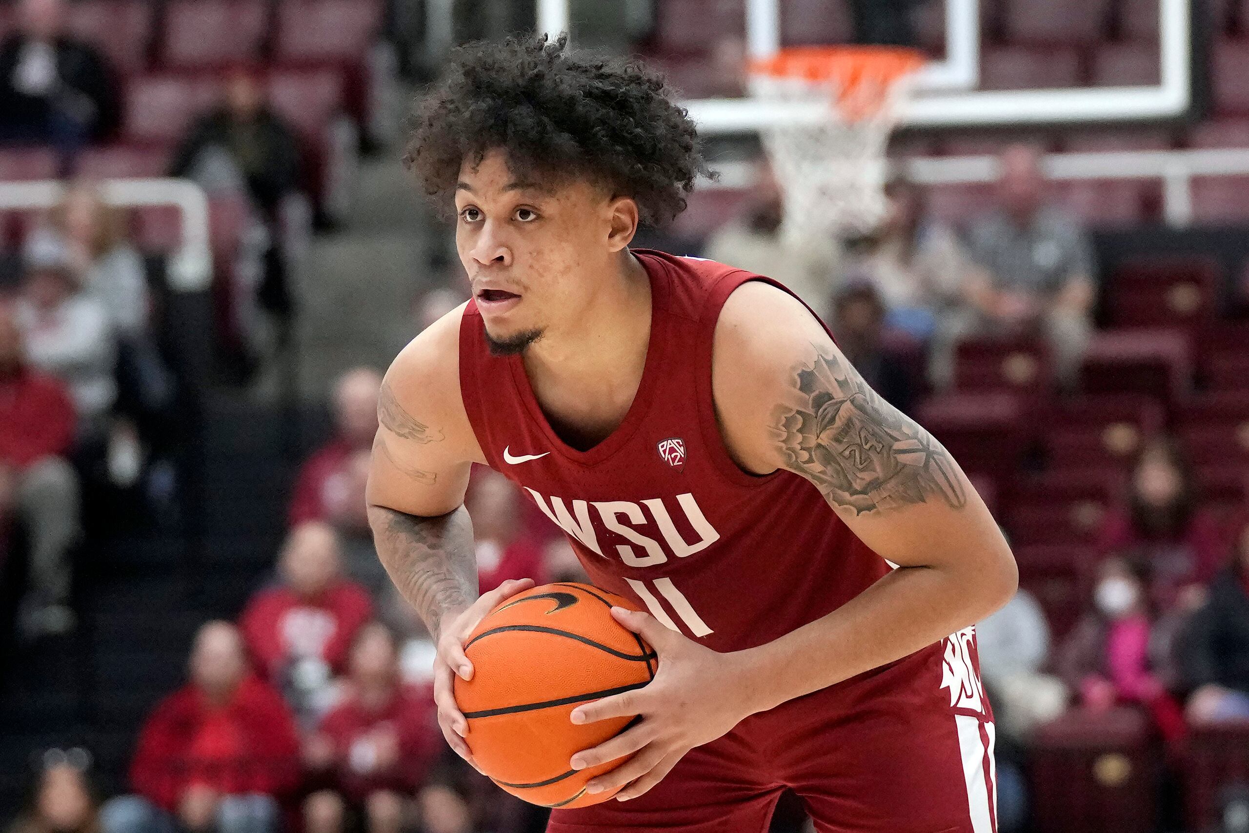 El alero de Washington State, DJ Rodman (11), durante un juego de baloncesto de la NCAA en contra de Stanford, en Stanford, California, el jueves 23 de febrero de 2023.