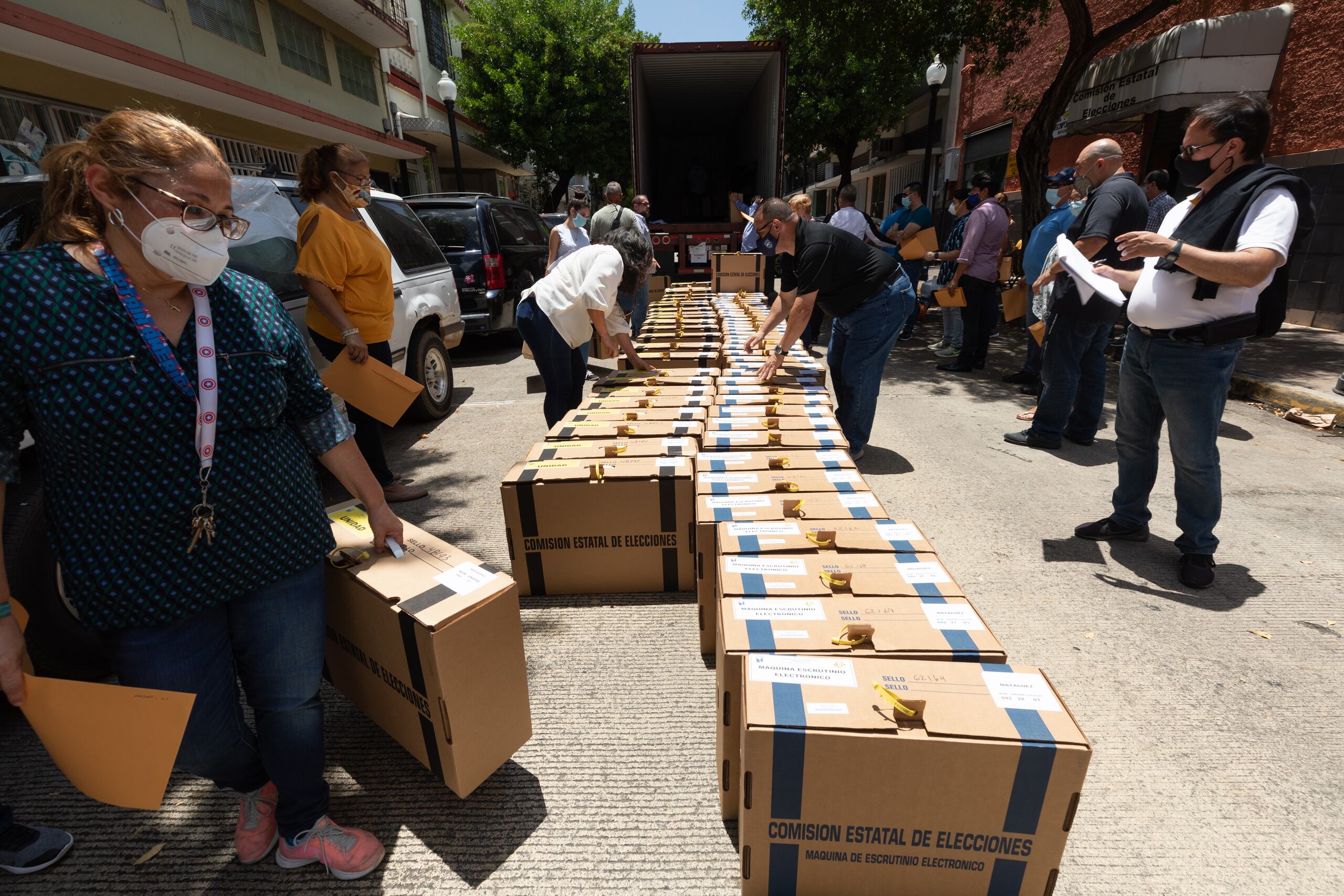 "Ahora el Supremo nos manda a remediar el mal hecho votando de nuevo donde no se pudo, también donde se tuvo menos de 8 horas abiertos el colegio, contar los votos pasados sin publicar...".