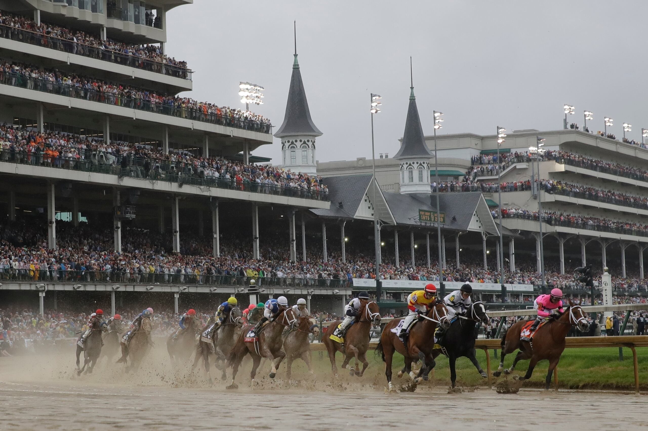 El jinete marchaba en el puesto 15to de más victorias conquistadas en el hipódromo de Churchill Downs en Kentucky.