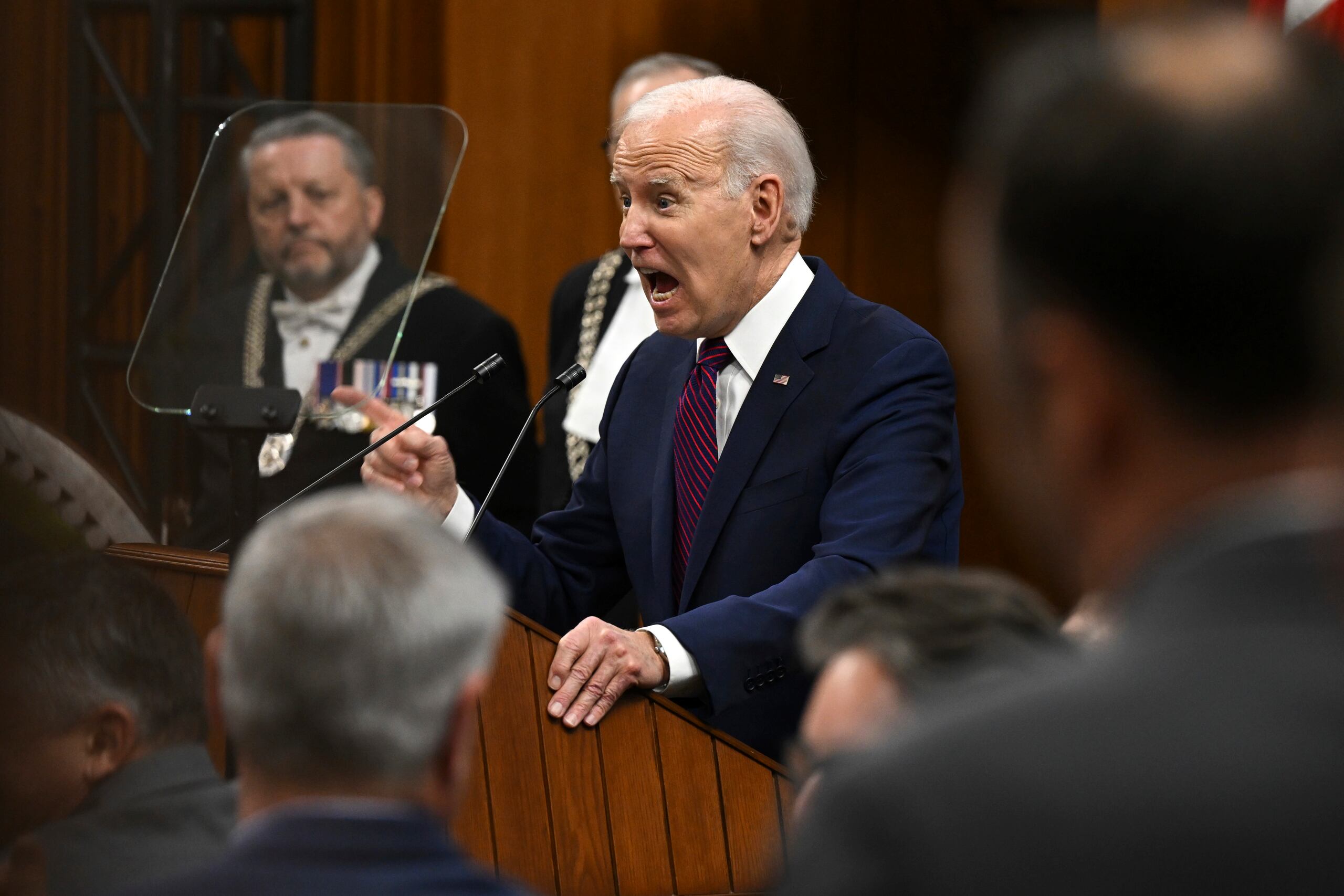 El presidente Joe Biden se manifestó sobre la muerte de un contratista estadounidense durante una conferencia en Ottawa, Canadá.