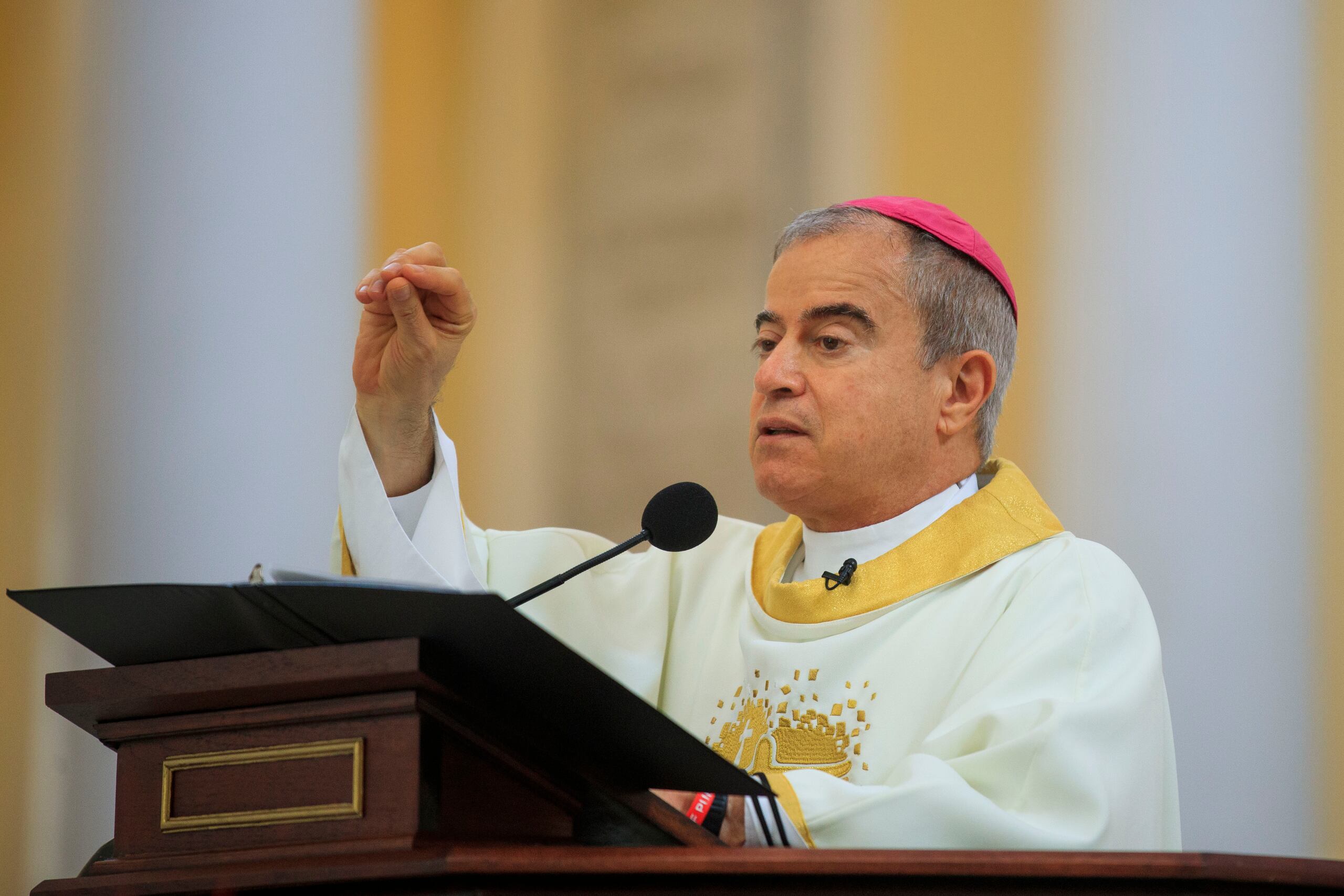 Arzobispo Metropolitano de San Juan, Roberto González Nieves.