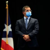 Pierluisi enfurece contra los que no comprenden su plan de reapertura de escuelas